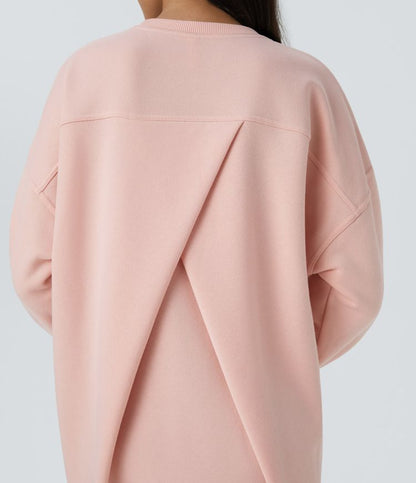 Oversized fleece sweatshirt with crew neck