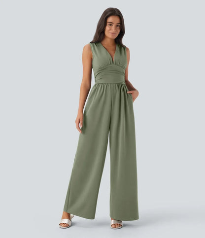 ColaSuit™ | Sleeveless party jumpsuit with V‑neck, side pockets and invisible zip (Easy Peezy)